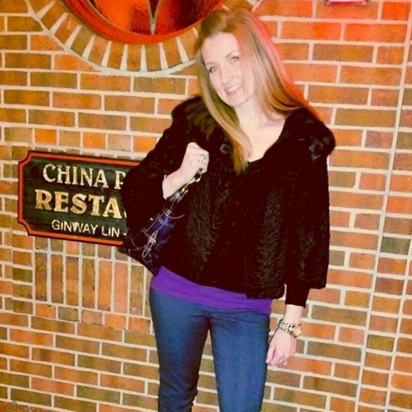 Meet your Posher, Laurie - Picture 3 of 7